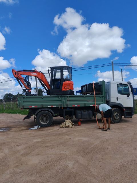 Miniexcavadora LTMG — foto 4